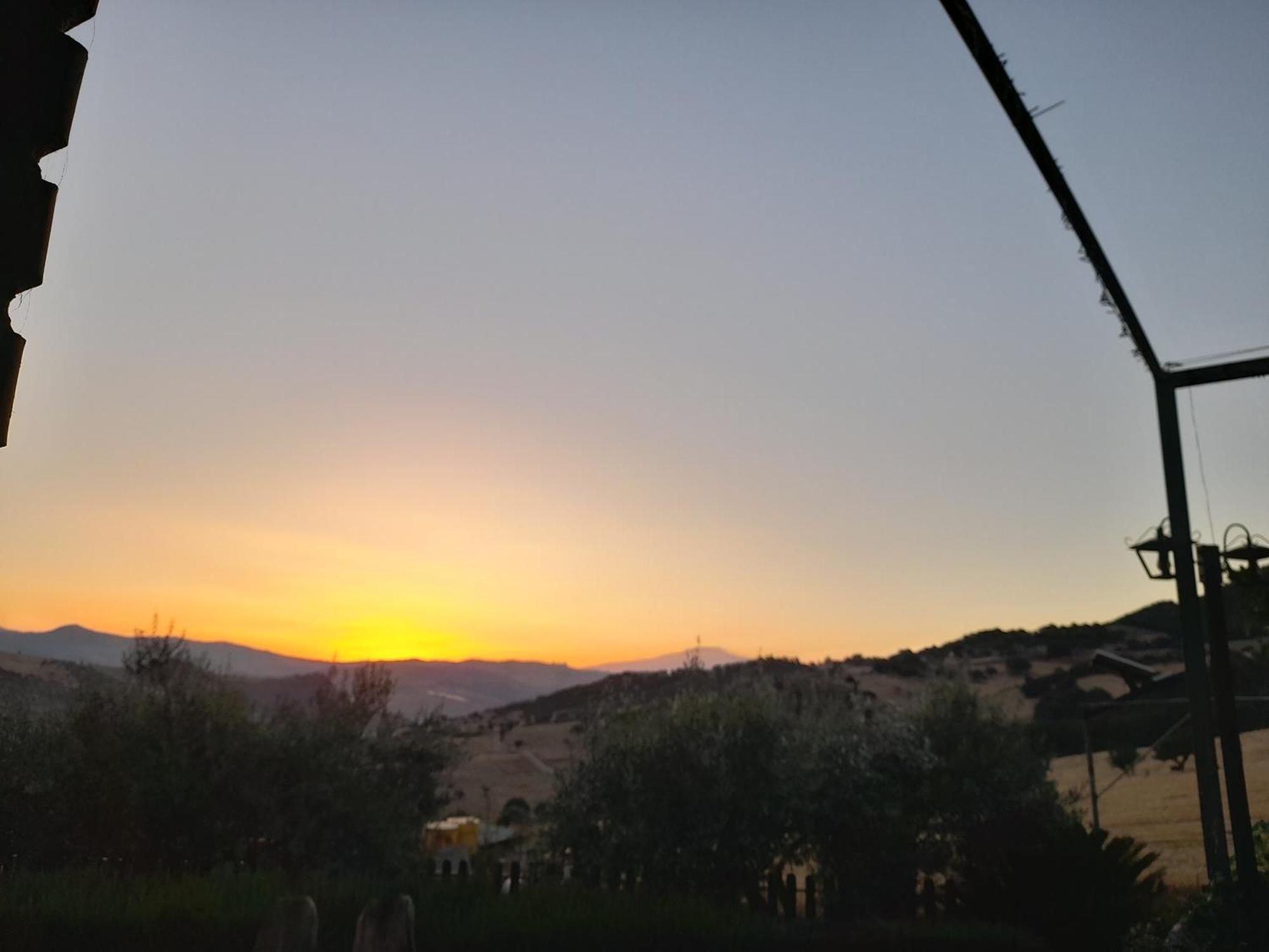 Agriturismo La Stragola 니코시아 외부 사진