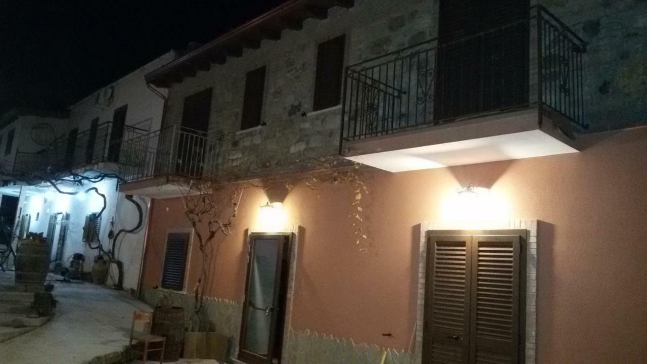 Agriturismo La Stragola 니코시아 외부 사진