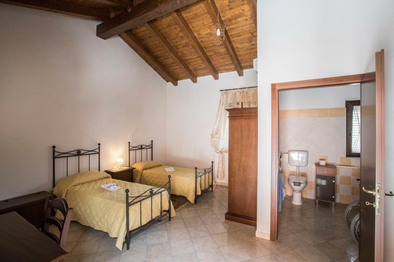 Agriturismo La Stragola 니코시아 외부 사진