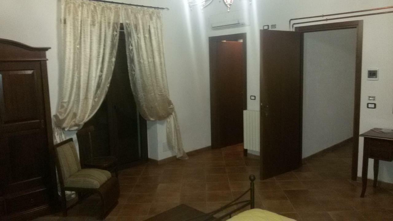 Agriturismo La Stragola 니코시아 외부 사진